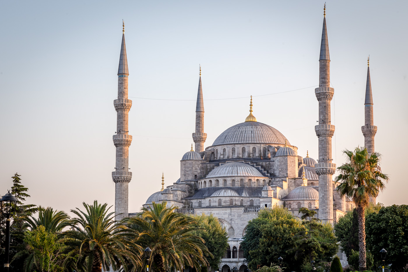 Sunset hits the Blue Mosque (Sultan Ahmet)