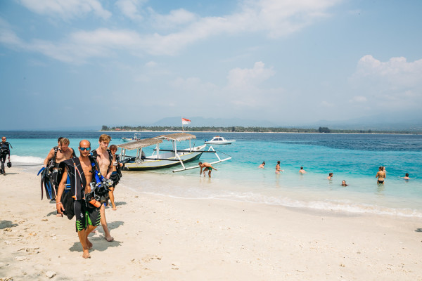 Heading to the boat for another day of diving on Gili Air with 3WDive