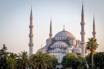 Sunset hits the Blue Mosque (Sultan Ahmet)