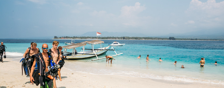 Heading to the boat for another day of diving on Gili Air with 3WDive